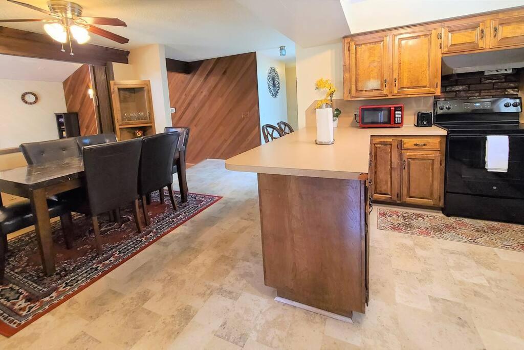 The Hideaway Villa Port Angeles Bagian luar foto