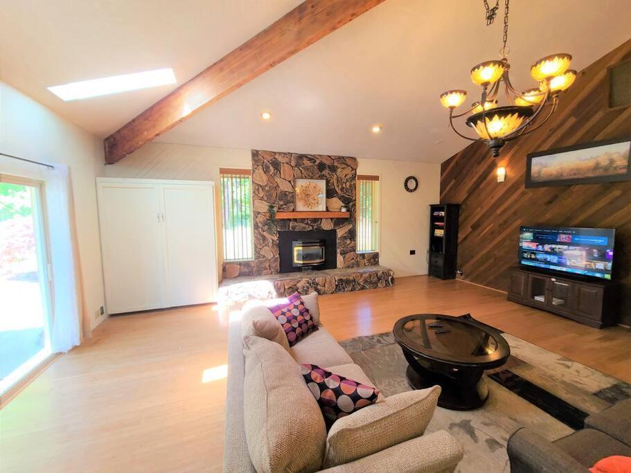 The Hideaway Villa Port Angeles Bagian luar foto