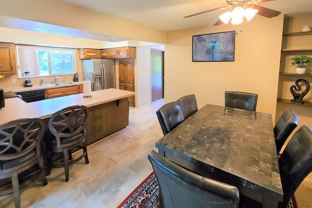 The Hideaway Villa Port Angeles Bagian luar foto